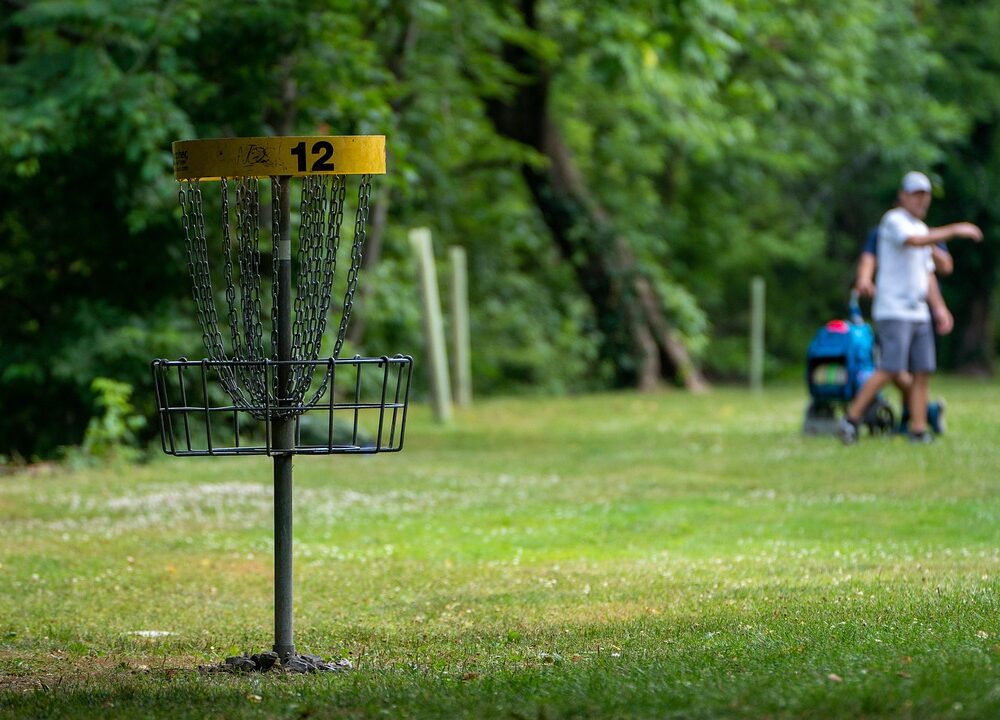 Frisbeegolfens charm och tillgänglighet - Bild.
