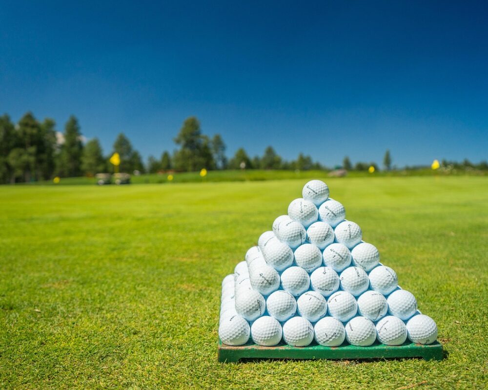 Spel, stil och skönhet i golfens värld - Bild.